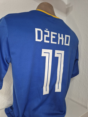 Svijetlo plavi dres EDIN DZEKO ledja