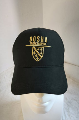 Crni kacket Bosna i Hercegovina sa grbom Ljiljana Republike BiH