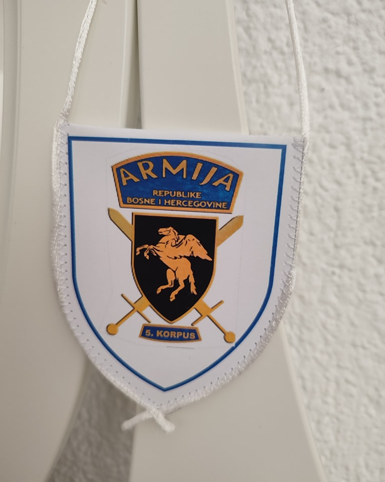 zastavica za retrovizor Armija RBIH stari grb