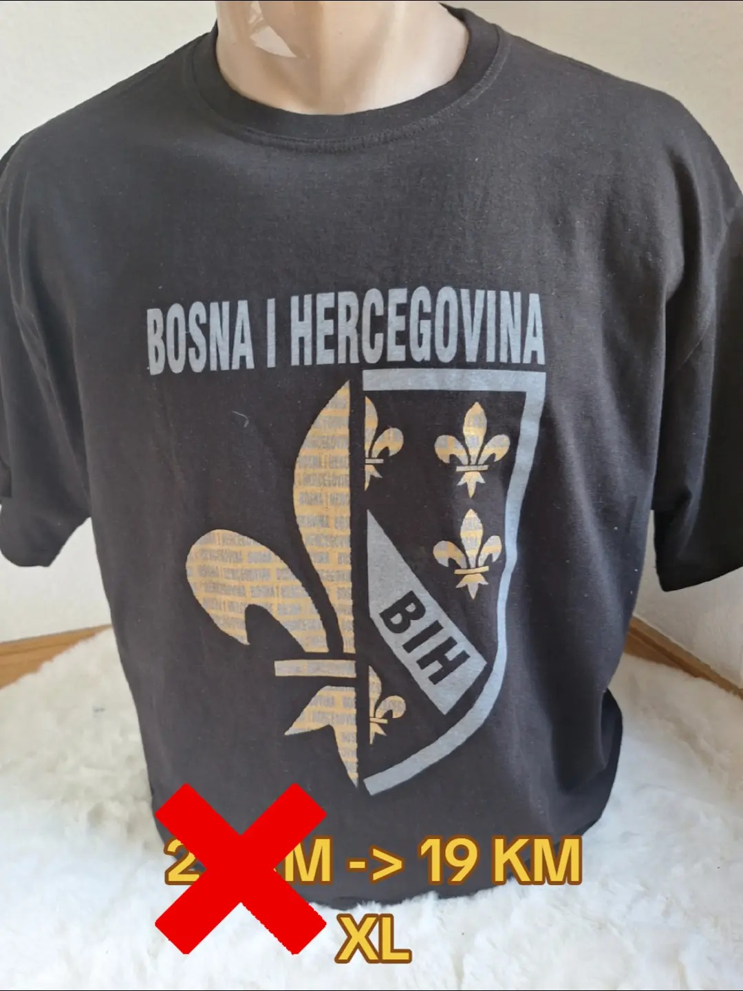 crna majica Ljiljan Bosna