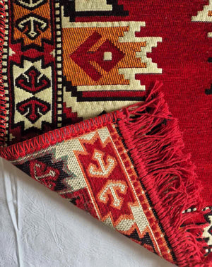 Pozadina tradicionalnog bosanskog cilima