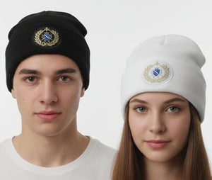 2 obobe koje nose kape Vijenac