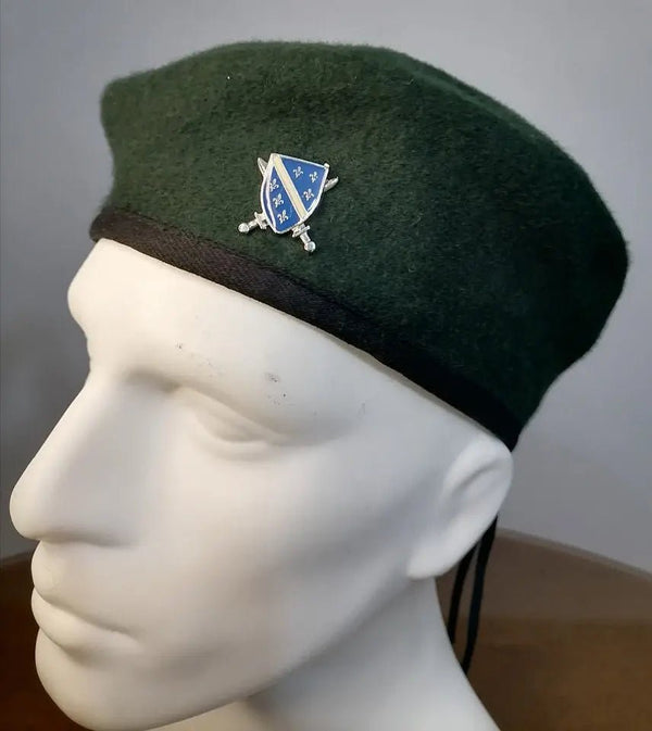 Zelena beretka sa znakom Armije RBIH